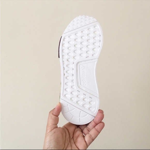 Adidas NMD R1 Burgundy Maroon Glory Red Gold - Picture 7 of 7